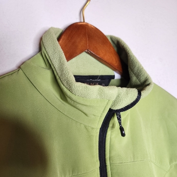 Black Diamond soft shell,  fleece lined green jacket. - Picture 11 of 17